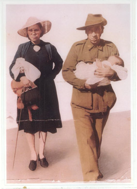 Val Lindow's parents with one of her siblings, Australia