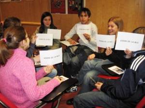 Salon of Peace Initiatives, Paris June 2006: IofC workshop with teenagers. Role play on Listening and dialogue. 
							