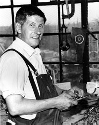 Les Dennison