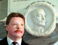Simon Weston