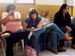 Jovens presentes no primeiro encontro de novo contribuindo com suas experiências.