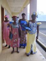 Mujeres participantes del curso para capacitadores de MFD en Sierra Leona